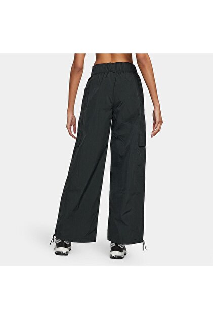 Nike Sportswear Oversized High-Waisted Woven Cargo Kadın Pantolon