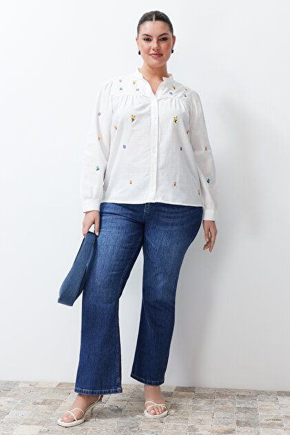 Trendyol Curve Ecru Embroidered Woven Shirt TBBSS24AX00007 - Trendyol