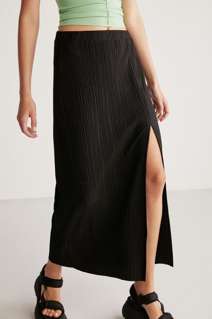 Vanessa Women's Pleated Fabric Slit Detailed Long Pencil Relaxed Fit Black Skirt