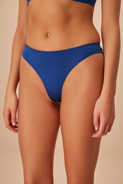 Lazer Kesim Dikişsiz String Külot