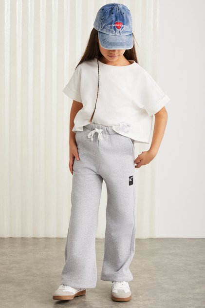 LUCIELLE-GRM24034 75% cotton 25% polyester gartered thread with ornamental label girl's flare pantalon Gray