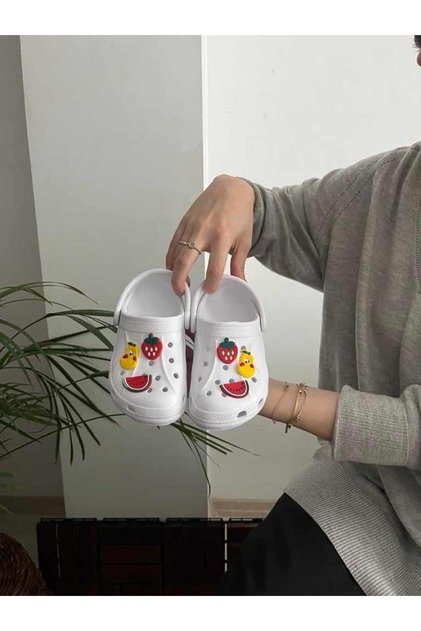 Girls Boys Kids 6 Pieces Jibbitz Ornate Gift Closed Front Garden Pool Daily Sandals Slippers