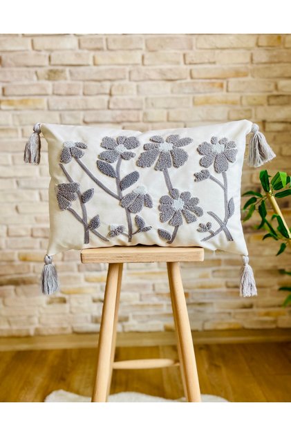 Punch Embroidered Single Decorative Daisy Design Throw Pillow Cover (panch)