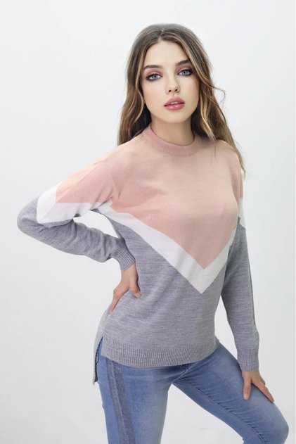 Bagel Collar Front V Model Sweater