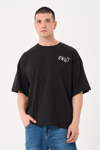 Men's Black Crew Neck Oversize T-shirt with Chest Print Detail
