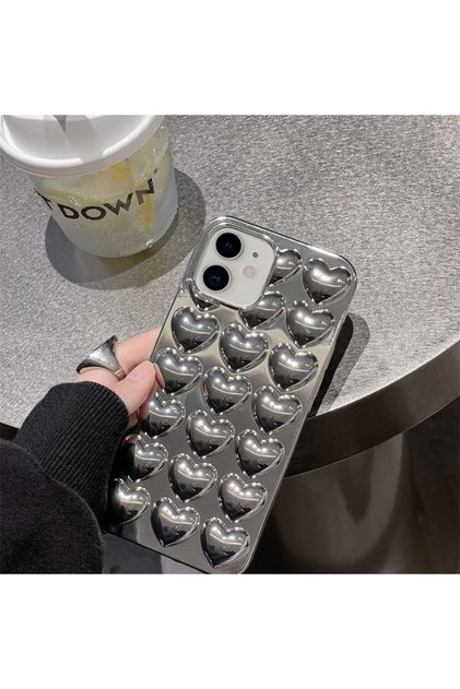 iPhone 12 Uyumlu Premium Tasarım Gümüş Kalpli Silikon Kılıf