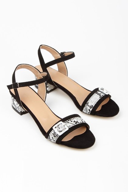 Large Size Buckle Low Heel Daily Single Strap Shoes