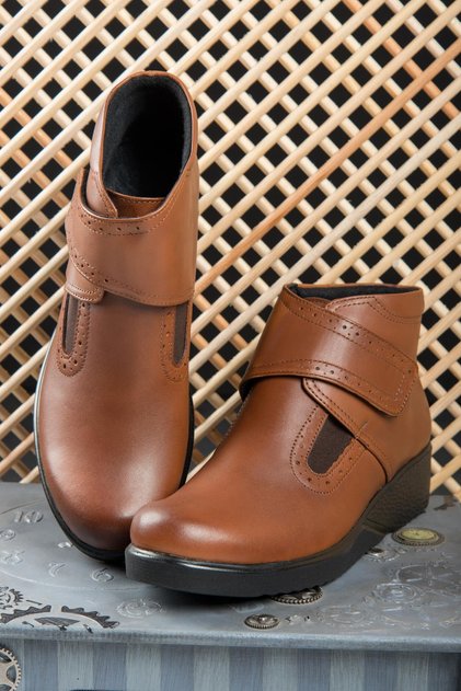 Large Size Comfortable Daily Velcro Leather Boots