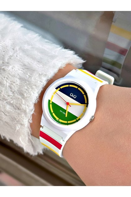 Vr94j988wl ساعة يد للفتيات الصغيرات مع حبل سيليكون مقاوم للماء