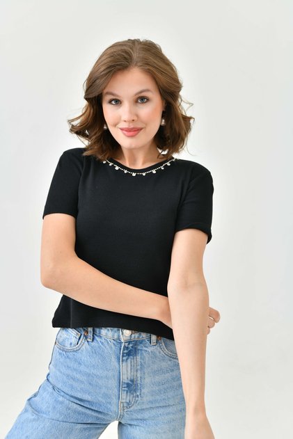 Women's Blouse - Black - Jewelled Collar - Short Sleeve - Crew Neck - Ribbed Camisole Fabric - Crop Blouse