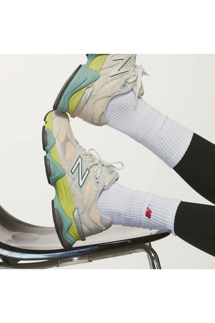 9060 Moonbeam Vintage Sneaker Colorful Casual Sneakers