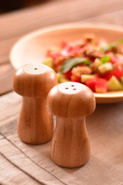 Fungo - Salt and Pepper Shakers B0548