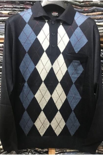 Patterned Fine Knit Buttoned Sweater