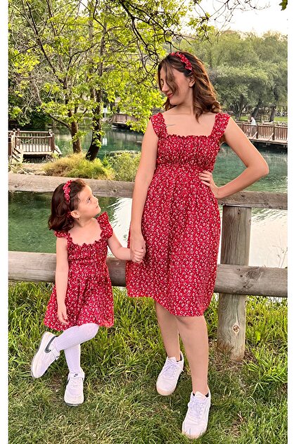 plus size dress glitter New Festival Violet Mother-Daughter Combo: Kalamkari Print Gown with N –  Swaya World