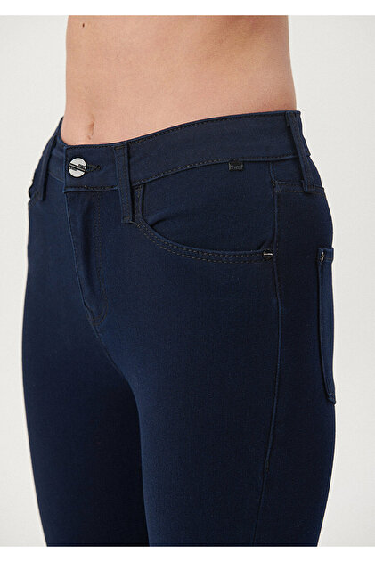 Lucy　0710 Mavi Lucy Move Jean Trousers 100462-80835- Trendyol