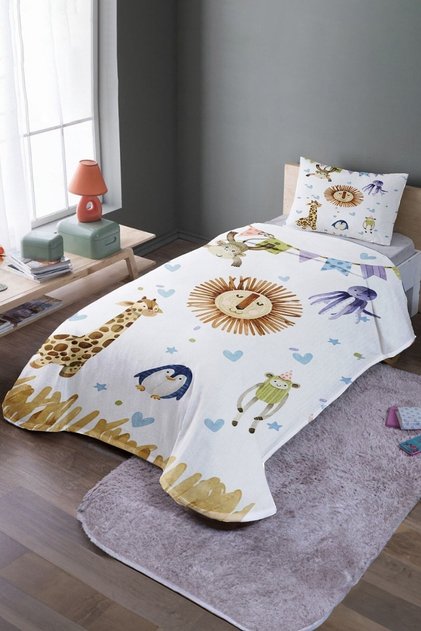 Safari Patterned Single Bedspread and Pique Set