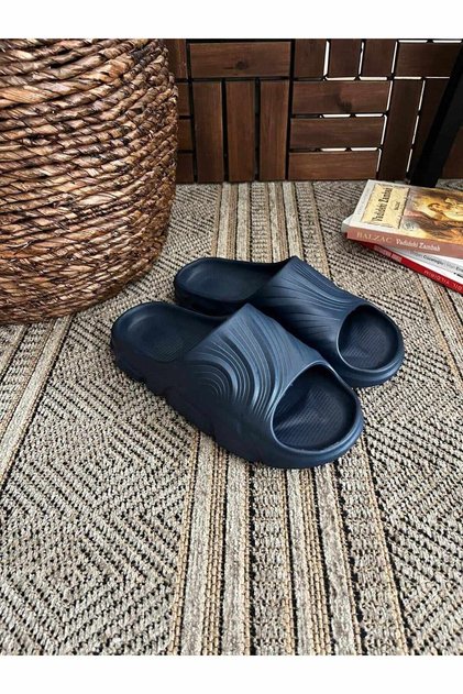 Men's Yiezyy Model Slippers Sport Slippers Non-Slip Sole Beach Pool Beach Daily Slippers