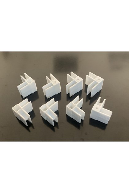 20*40 Insect Screen Corner Bracket (8 Pieces) - Right - Door Connector - 6 Months - Hard Plastic