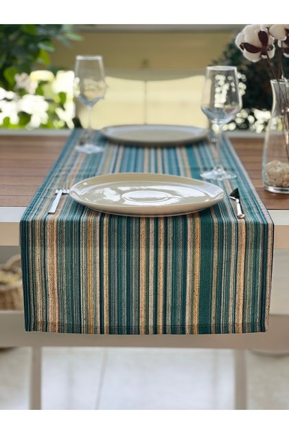 New Season, Linen Effect Square End Runner Coverlet