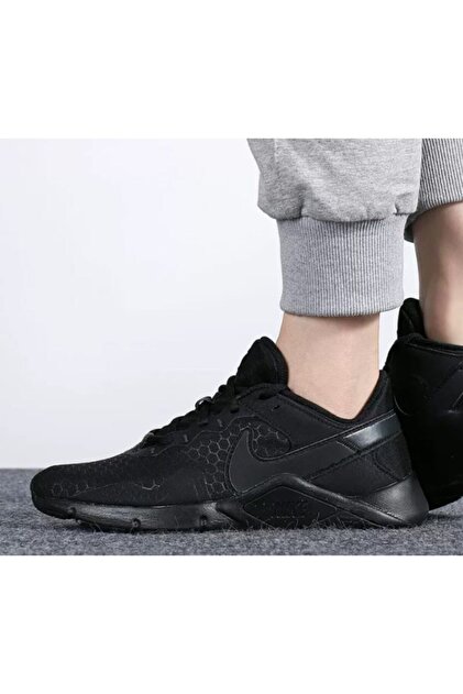 nike essential cq9545