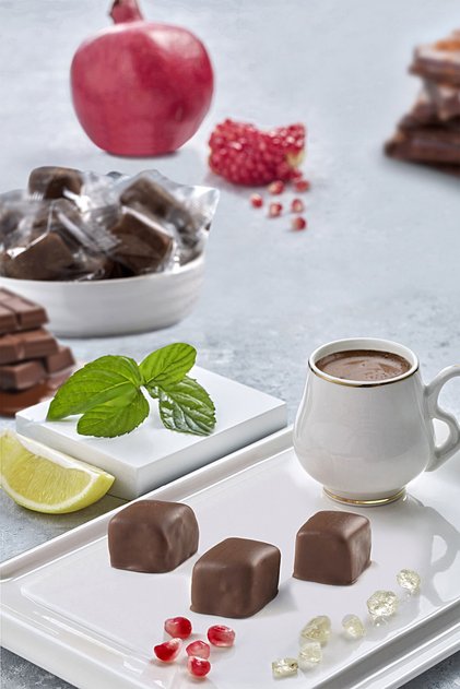 Gerçek Çikolata Kaplı Nar Aromalı Lokum 1 Kg (TEK TEK PAKETLİ)