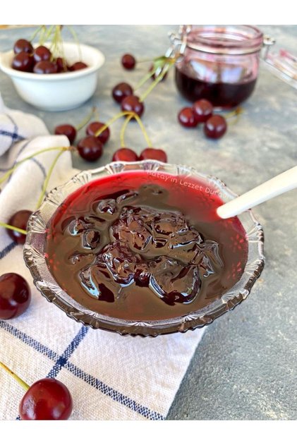 Ev Yapımı Vişne Reçeli 850 Gr