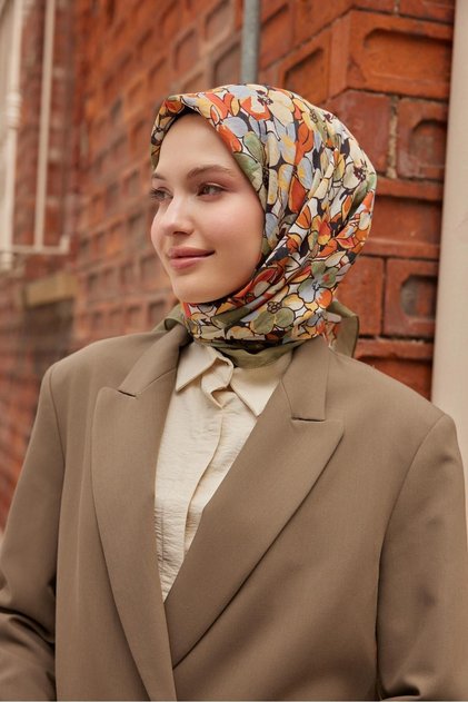 Baroq Pattern Scarf Maleficent Khaki Green