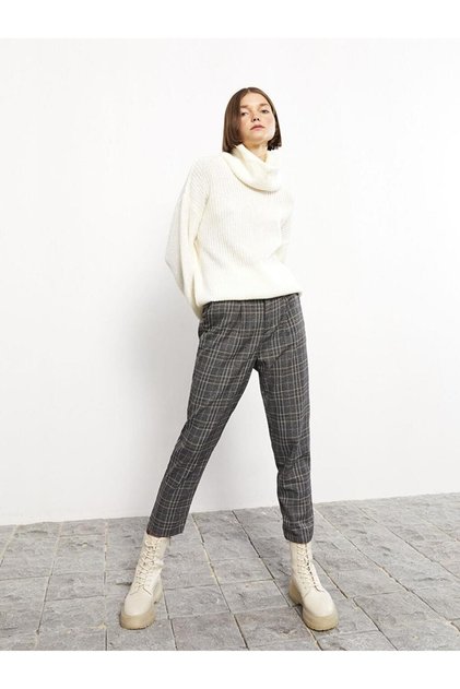LCW Casual Standart Fit Ekose Kadın Pantolon (W2)