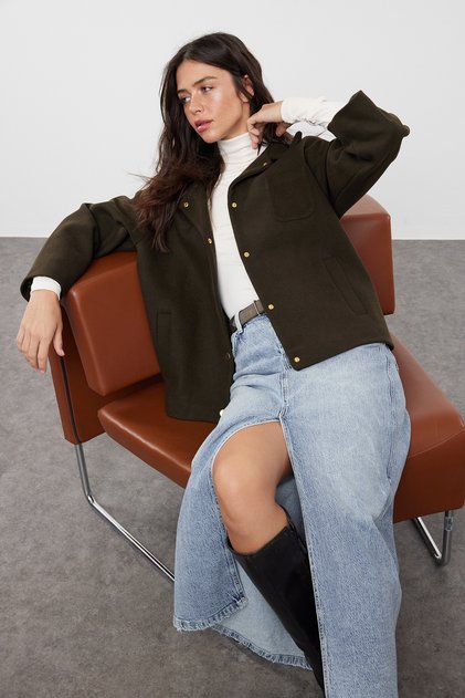 Khaki oversize pletený kabát s tenkým střihem TWOAW25MO00079