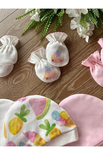 Organic 6-Piece Newborn Baby Gloves Hat Set Cupcake