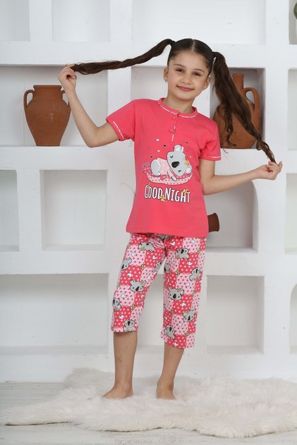 Girl's Short Sleeve Capri Buttoned Collar Placket Kuala Printed Pomegranate Color Pajama Set