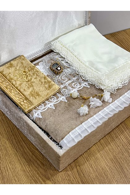6 Piece Velvet Prayer Mat Set with Dowry Bundle Chest Bride and Groom Set