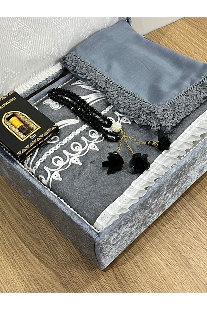 5 Piece Velvet Prayer Rug Set Gift Dowry Holder Bundle Set Bride Groom Set with Storage Box
