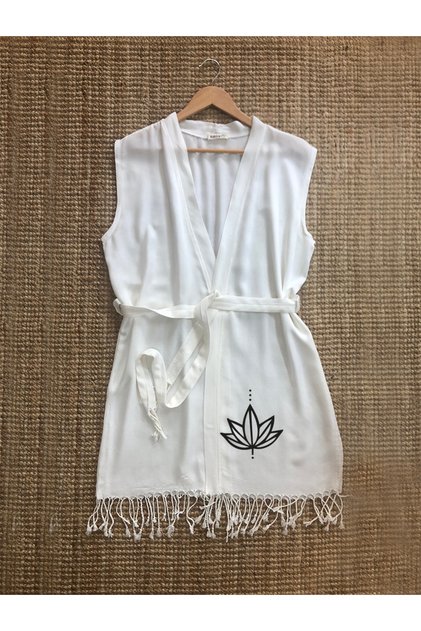 Yoga-themed sleeveless peshtemal kimono with lotus design.