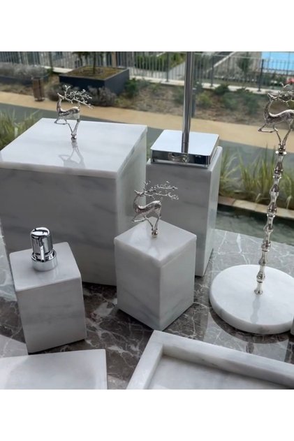 Dekoratif Beyaz Mermer Düz Kare Sılver Geyık Detaylı 7 Li Banyo Seti Takımı