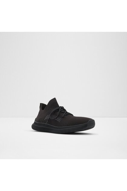 Gilgai Men's Black Sneakers