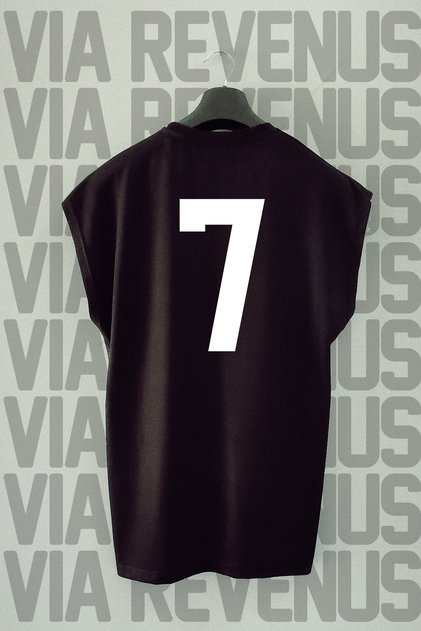 Number 7 Back Printed Zero Sleeve Sports Tshirt