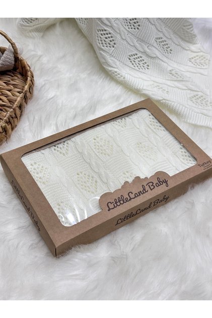Baby Blanket (with Booties as a Gift) Newborn Perforated Hair Braided Knitwear Baby Blanket