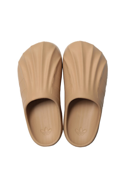 khaki yeezy slides