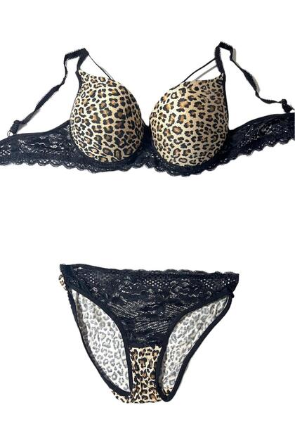 Non-Padded and Supported Bra Set with Laces