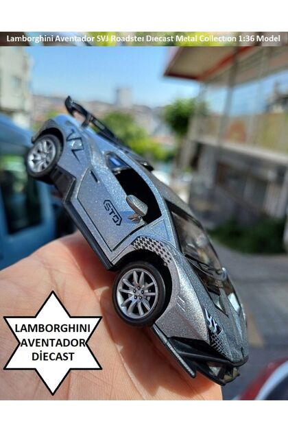 OYUNCAKSAHİLİ Lamborghini Aventador SVJ Roadster Diecast Metal