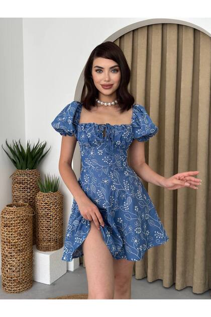 Karpuz kollu mini nakışlı elbise
