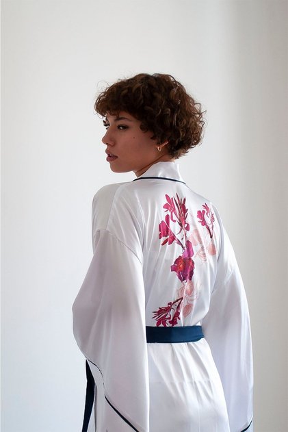 Women's Navy Blue Piping White Bat Sleeve Kimono