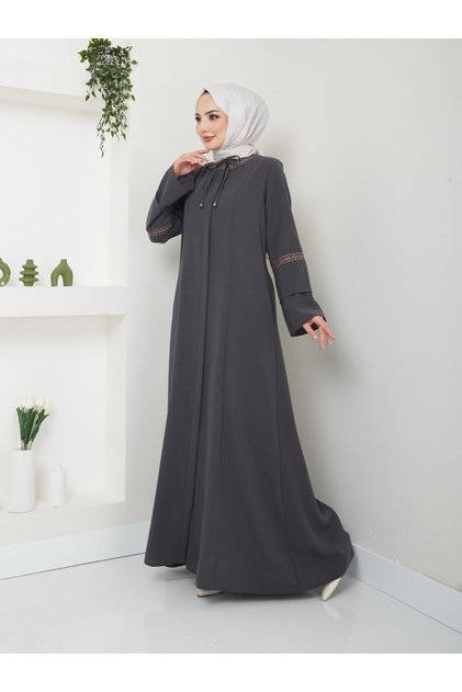 Embroidered Plus Size Robe