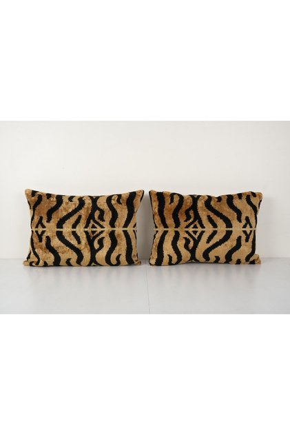 Turuncu Renkli Leopar Motifli 2'li Set Kadife Ikat Yastık Kılıfı (İÇLİKSİZDİR)