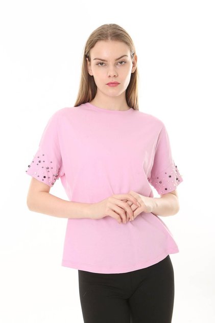 Women's arm cuff pearl detailed bat t-shirt