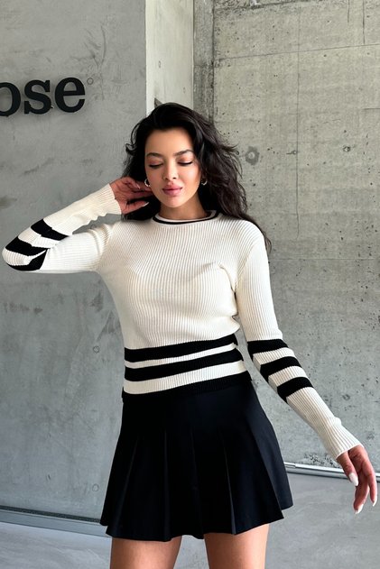 Damen-Strickpullover in Ecru mit dickem Streifenmuster und Rundhalsausschnitt