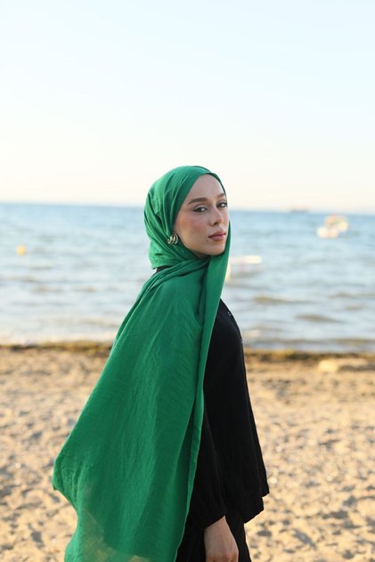 شال قطني نيو باموك باللون الأخضر