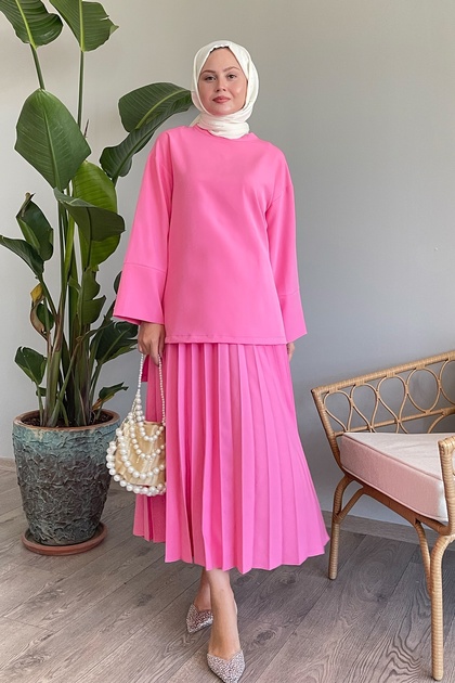 Casual Pink Suit with Skirt