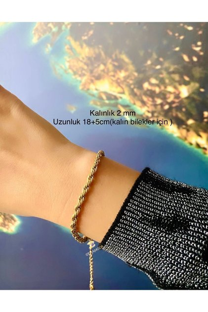 Non-tarnish steel auger bracelet